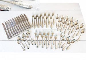 Reed and Barton 56 Piece Stainless French Floral Flatware - Etsy