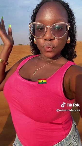 Explore Nigerian Wedding Dance Styles