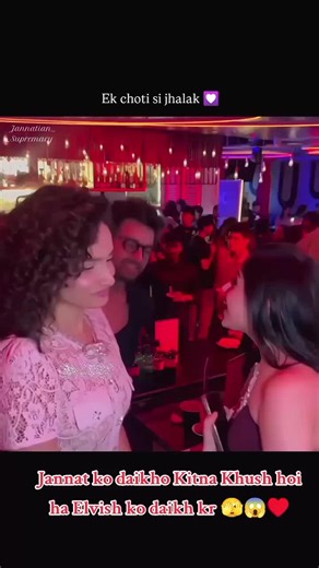 Elvish Bowing to Jannat: A Heartfelt Moment