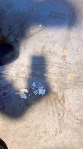 Obliterating a spray paint can lid ￼crash out👿