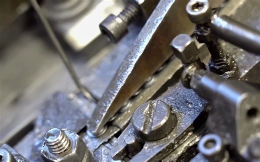 自攻螺丝是如何制造的？