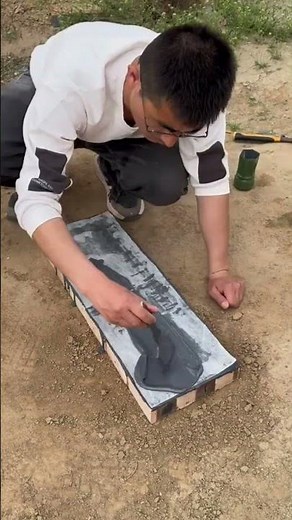 the process of gluing several bricks using adhesive cream and building cloth #construction #popular