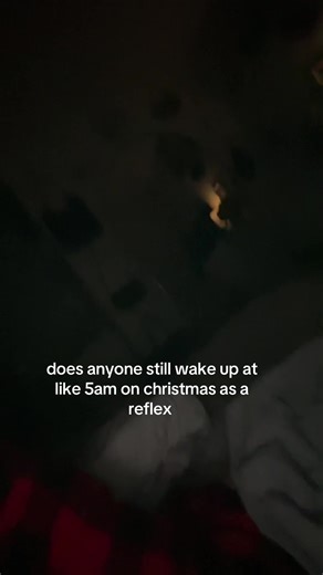 Wake Up Early on Christmas Morning: A Cherished Tradition