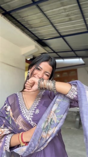 🦋 SIMPY 🦋 on Instagram: "Late for the trend😭🫶🏻 #fypppppppppppppppppppppppppppppppppppppppppppppppppppppppppppppppppppppp #reel #explorepage✨ #desi #girl"