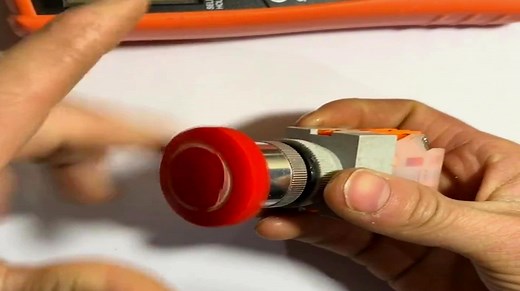 电工知识：电工基础知识，急停按钮拆装教程，新手必看