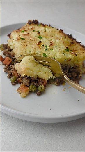 Easy Shepherd’s Pie Recipe with a Coriander Twist 🇮🇪🥧