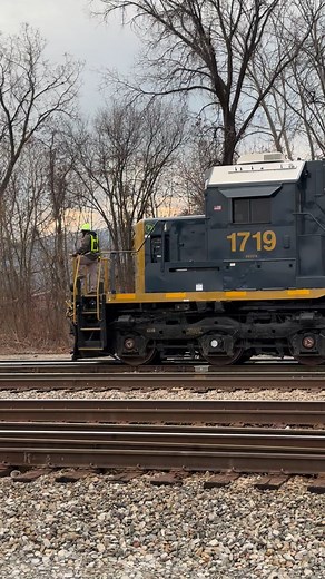 CSX in Cumberland, Maryland #trains #reels #reelsinstagram #amazing | Big Trains