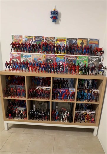 When your Spider-Man figure count is off #spiderman #mafex #shfiguarts #marvellegends #figtok