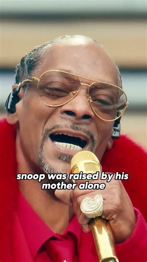 Why did Snoop Dogg choose to wear the taboo color red#foryou #celebrity #snoopdogg #music