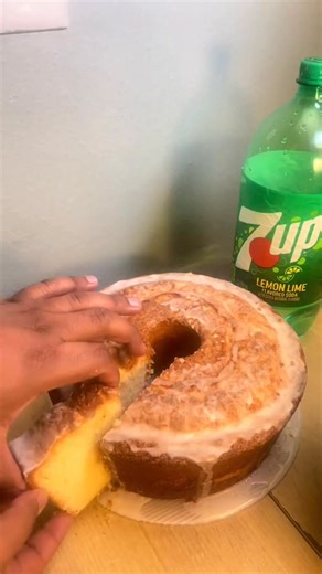 Bring this poundcake to your holiday table! Grab this recipe and 50 more Christmas & winter poundcake recipes: https://jaffrywardjr.gumroad.com/ Save 10% with code “Thanks10”! Baking memories starts with one slice. Easiest 7 Up Pound Cake Recipe Ever! 🍰✨ If you thought my Two-Step Cream Cheese Pound Cake was easy, wait until you try this 7 Up version! Same foolproof method, but with a citrusy twist. I swapped the cream cheese for 3/4 cup of 7 Up soda, giving this pound cake a light, refreshing 