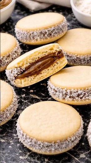 🥥🍪 Alfajores de Maicena con Dulce de Leche #bakinglove