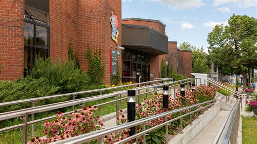 Bibliothèque Mercier - Nightlife