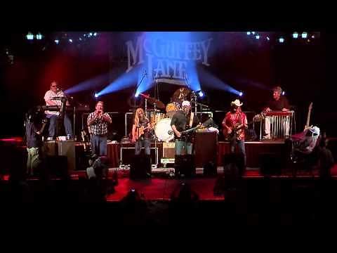 ITS A GOOD DAY - McGuffey Lane - Live at Square Fair - Lima, Ohio