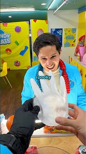Spooky Halloween Ice 👻🤚🧊 #Halloween #Recipe #PunchBowl