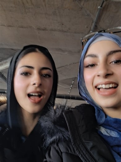 Professional Singers Showcase Their Talent