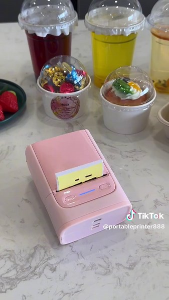 Can’t believe 1 second can get dozen of labels!🙀👍#labelmaker #labeling #fyp #foodpackaging #smallbusiness #lifehack #dealsforyoudays #tiktokmademebuyit #gadget