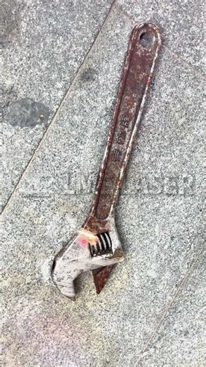 Incredible Laser Makes Rusty Wrenches Look Brand New #shorts #cleaning #clean #cleaner