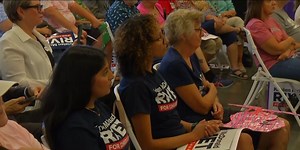 McDonald Rivet holds reproductive rights rally in Flint