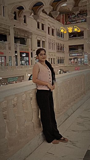 Archana singh👸up 13 on Instagram: "Yandex features various beauty content creators, showcasing their work and inspiring journeys. Here are some highlights ¹: Influencers and Models: Yandex showcases profiles of Instagram models and influencers, such as Esmeralda Muñoz and Jesenia Echeverria, highlighting their beauty and style. Beauty Vlogs: The platform aggregates Beauty Vlog content from YouTube creators, featuring various beauty-related topics and tutorials. Inspiring Journeys: Yandex highli