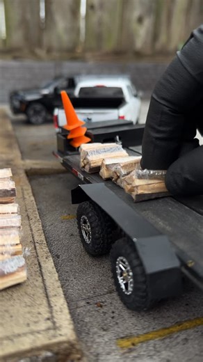 Mael7 on Instagram: "1/3 quick errand"