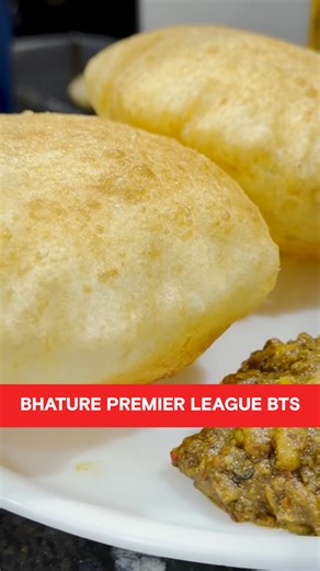 This is how the spectacular Bhature at Radhey Shyam are prepared, with iconic commentary from Rocky! #RoadTrippinwithRocky S15 | HISTORY