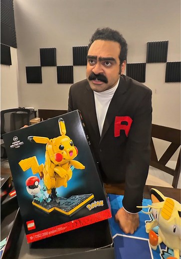 LEGO Pokémon Build with Pikachu & Eevee Sets!