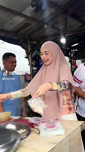 Pap Jualan Kamu - Cara Promosi Jualan ala Ria Ricis