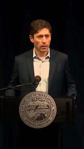 👉🏼 El alcalde de Minneapolis, Jacob Frey, envió un mensaje al presidente Trump después de que agentes del Departamento de Seguridad Nacional (DHS) dispararan y mataran este sábado a otro residente de su ciudad. “¿Cuántas veces más tenemos que suplicarle a Donald Trump, a los líderes locales y nacionales, que ponga fin a esta operación y reconozca que esto no está generando seguridad en nuestra ciudad?”. Frey lo instó a “actuar como un líder” y a “poner a Estados Unidos primero”. | Noticias Tel