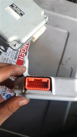 P0B47 Hybrid Battery Voltage Sensor “C” Circuit Low Explained 💥 #shorts