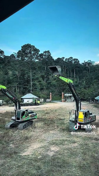Excavator Besar dan Persiapan Sebelum Merantau