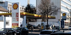 Activist Investor Third Point Continues Push for Shell to Restructure