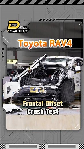 Frontal Offset Crash Test Toyota RAV4#crashtest #safetyfirst #toyota
