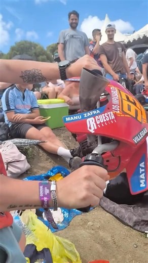 🤣 Lo de Jerez no tiene ningún sentido. #motogp #marcmarquez #spanishgp #fans