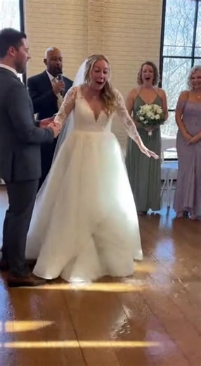 Unforgettable Wedding Moment: Mini Fountain Dress Surprise