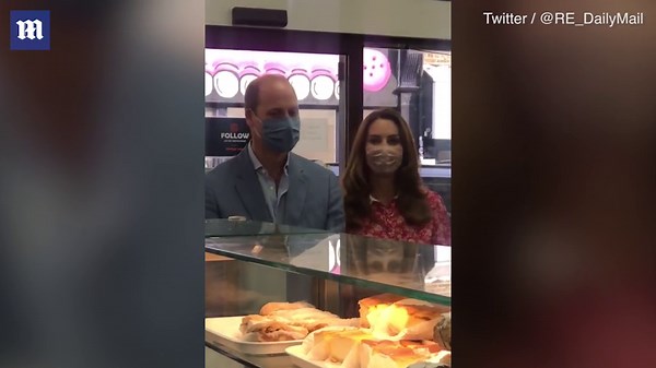 Prince William tries bagel for first time at Brick Lane Beigel Bake