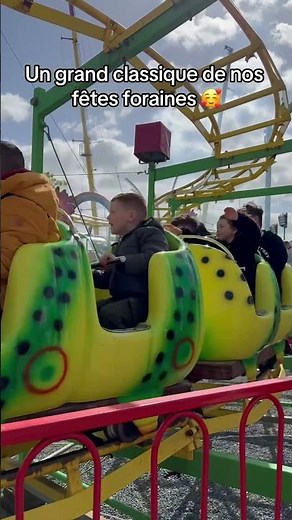 Un grand classique de nos fêtes foraines 🥰 #feteforaine #manege