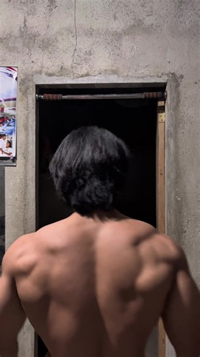 Mastering Pull Ups: Step-by-Step Tutorial