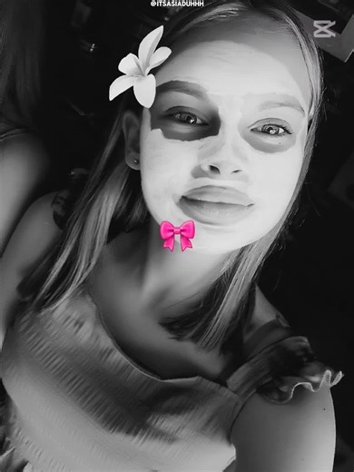 Claire bear (@claire.bear0031)’s videos with original sound - Keandra🦋