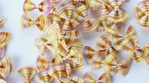 32K views · 312 reactions | Habt Ihr schon gesehen? Unser neues Pastawunder gibt es momentan für Gastgeberinnen bis 26.06.2016 im Tupperhit. Mach doch einfach eine #Tupperparty um zukünftig Nudeln perfekt "al Dente" zu kochen! | Tupperware Österreich | Facebook