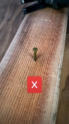 1.2K views | Use a side pull to make your pull-out game strong. #GetTheWChallenge #construction #tips #hammer #postworks #cleargenius​ #diy #lifehack #skill #efficiency | List Lipe | Facebook