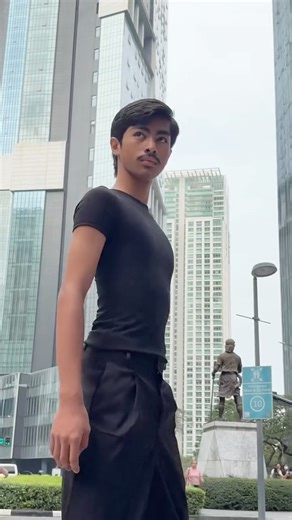 PUP Icons Official on Instagram: "𝑷𝑼𝑷’𝑺 𝑵𝑬𝑿𝑻 𝑻𝑶𝑷 𝑴𝑶𝑫𝑬𝑳: 𝑺𝑼𝑷𝑬𝑹𝑵𝑶𝑽𝑨 𝑾𝑬𝑩𝑰𝑺𝑶𝑫𝑬 5 This week, the competition erupts into the streets, where chaos reigns, and control is the ultimate currency. The Top 6 face off against the Top 6 eliminated models in a high-stakes Wildcard Runway Challenge—one take, one chance, and no room for error. The city is the stage, the crowd the obstacle, and the spotlight belongs only to those who can walk through it unshaken. Stun dominated t