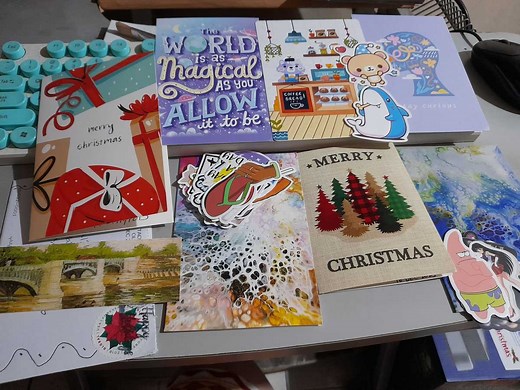 8 Crafty and Creative Ways to Recycle Old Greeting Cards