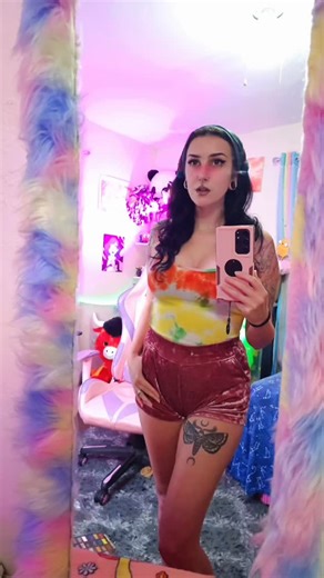 Emery Fennec on Instagram: "Lets be friends!"