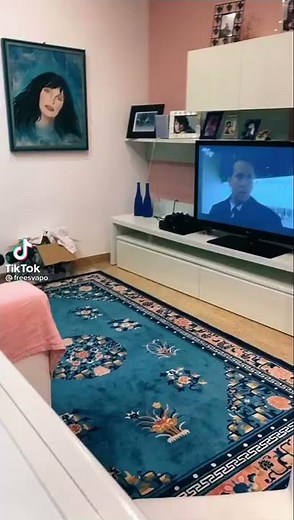 Porn Hub Intro Reaction 🤣#shorts