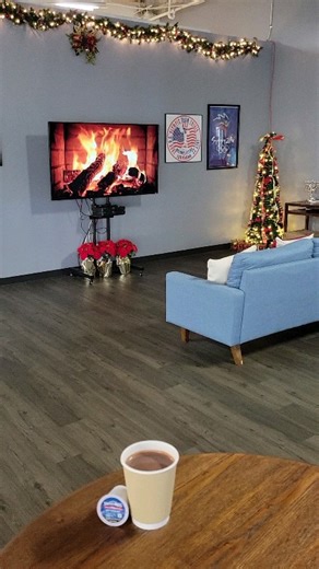 We hope you will drop into CHFP this holiday season, including this Friday, for our final "FIRST FRIDAYS" of 2023. #happyholidays #firstfridays #dropweights #weightlifting #snatch #cleanandjerk #squat #training #crossfit #usaweightlifting #usaw #dmvweightlifting @dmvweightlifting | CH Fitness and Performance | Facebook