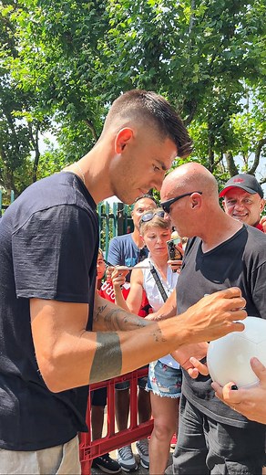 First day, first impressions! 💪 #DNACMilan #SempreMilan | AC Milan