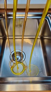 19K views · 463 reactions | 識画粒 #cleanhacks #asmrlimpieza #clean #satisfyingclean #cleanwithme #asmrcleaning #reels #satisfying #cleanlifehacks #satisfy #viral #cleaned #trucosdelimpieza #mementclean #cleanisbetter #asmr #satisfayingcleaning #cleanbetter #viralclean #cleanhacks | Cleanisbetter | Facebook