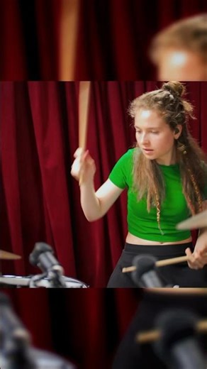 Is this the most creative outro? #davidbowie #spaceoddity #drumcover