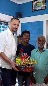 Unexpected Kravin' of joy! 💛 📹 Our coach brought smiles to our amazing fans' faces with a surprise visit to their home! 🙌 🔗 youtu.be/O8oUiAIYqo8 #KBFC #KeralaBlasters | Kerala Blasters