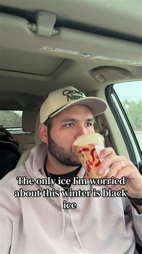 Bc I don’t go block operations or disobey the law 🤷🏽‍♂️🤌🏽 Also tan and half Venezuelan gang so don’t come at me 👏🏽